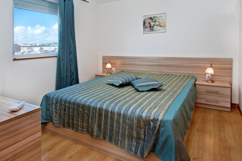 Семеен Хотел Бриз Sozopol Exteriör bild