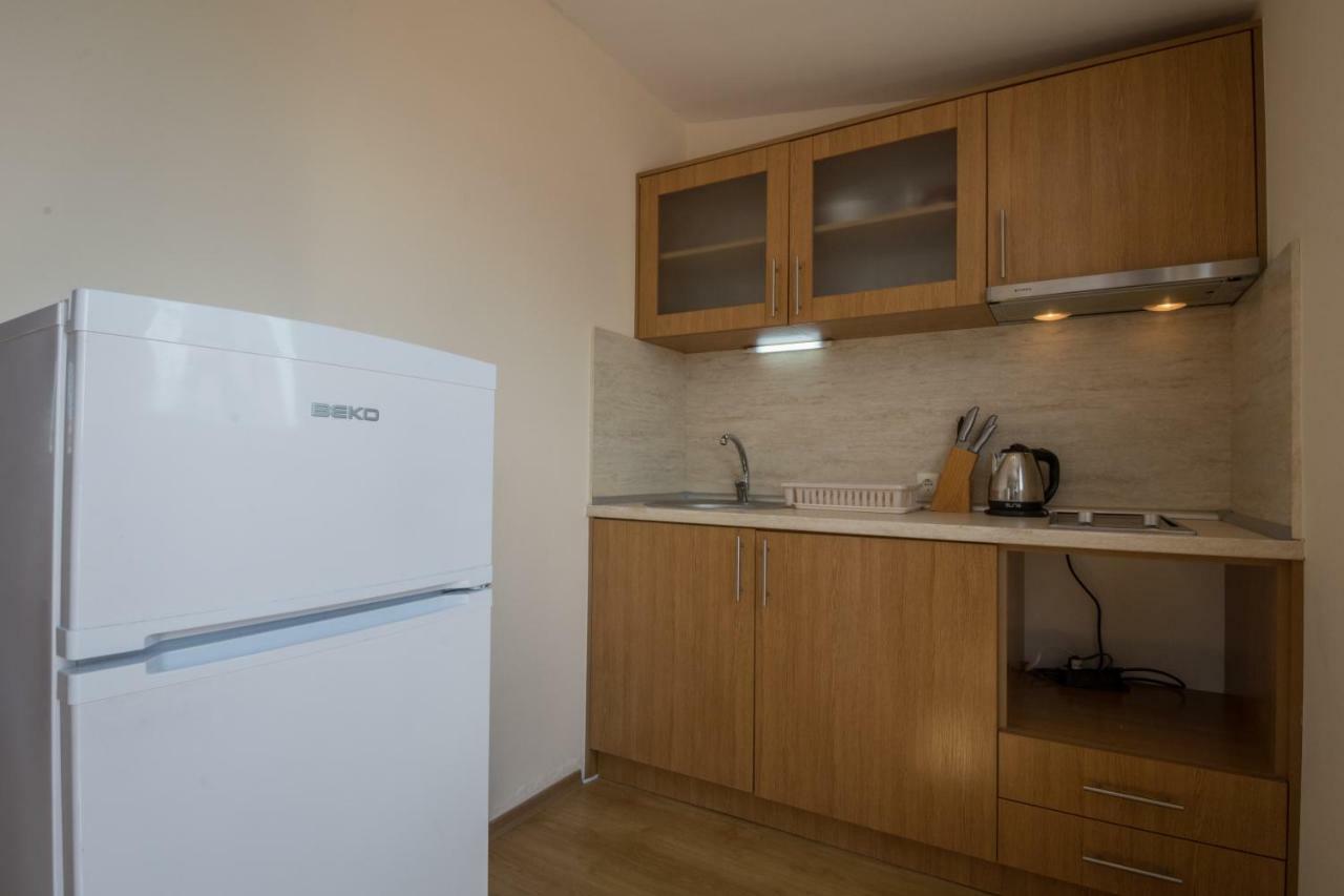 Семеен Хотел Бриз Sozopol Exteriör bild