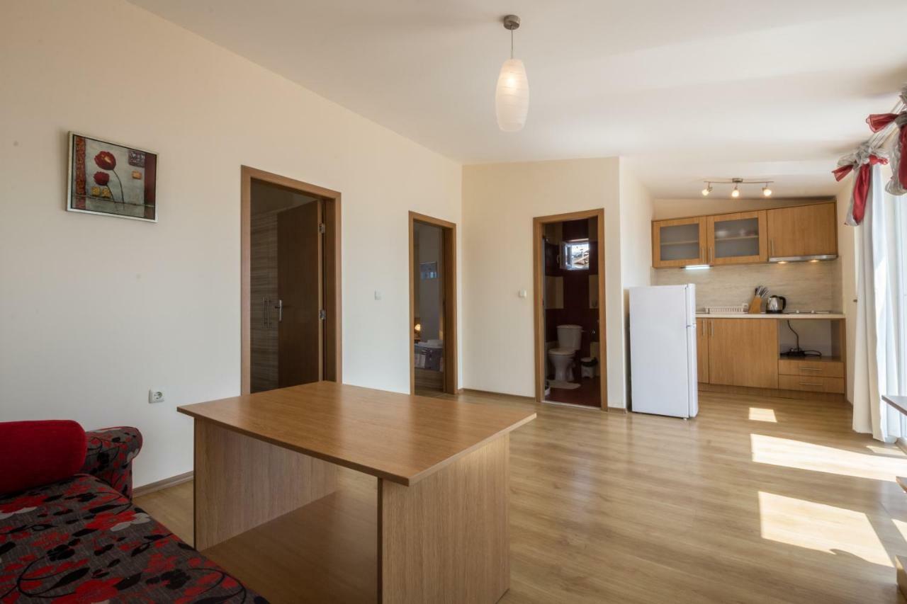Семеен Хотел Бриз Sozopol Exteriör bild
